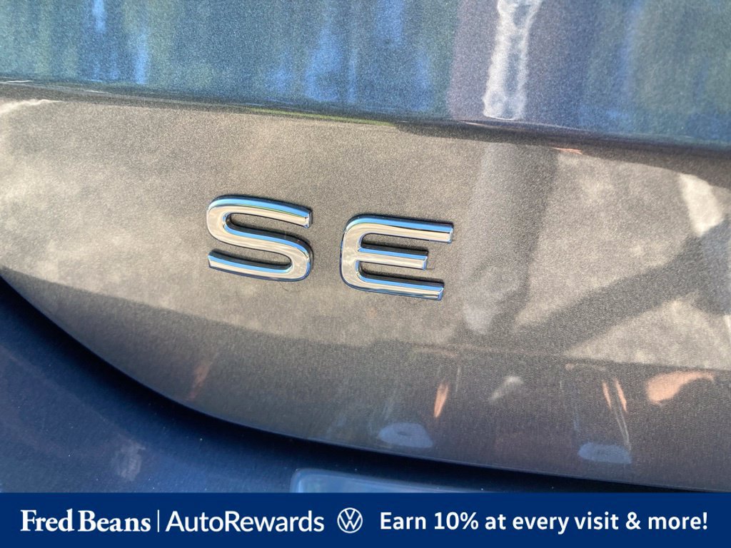 New 2026 Volkswagen Taos SE AWD/4WD image 11