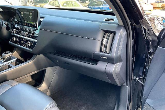 Certified 2023 Nissan Pathfinder SL image 18