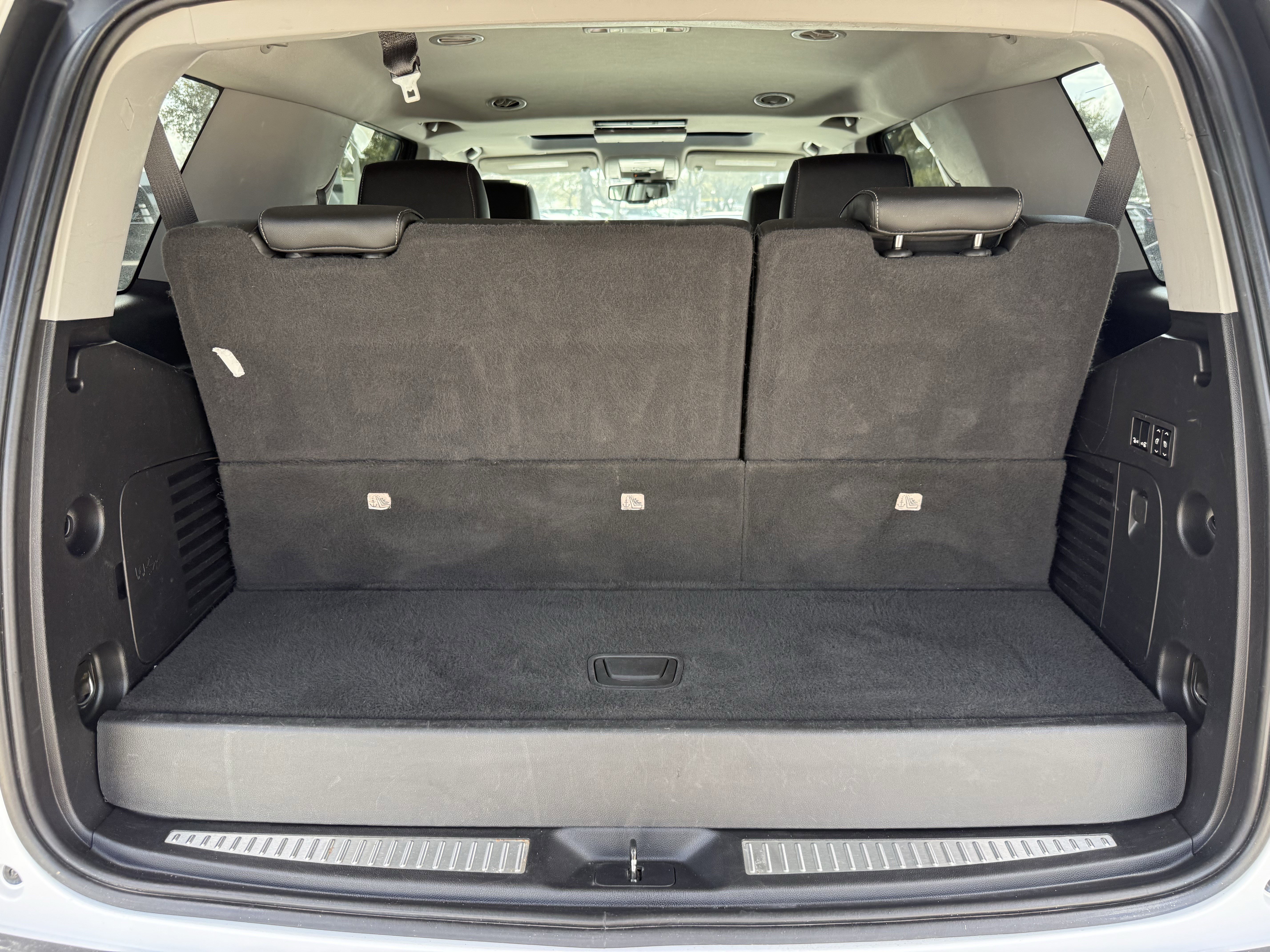 Used 2020 Chevrolet Tahoe LT image 31