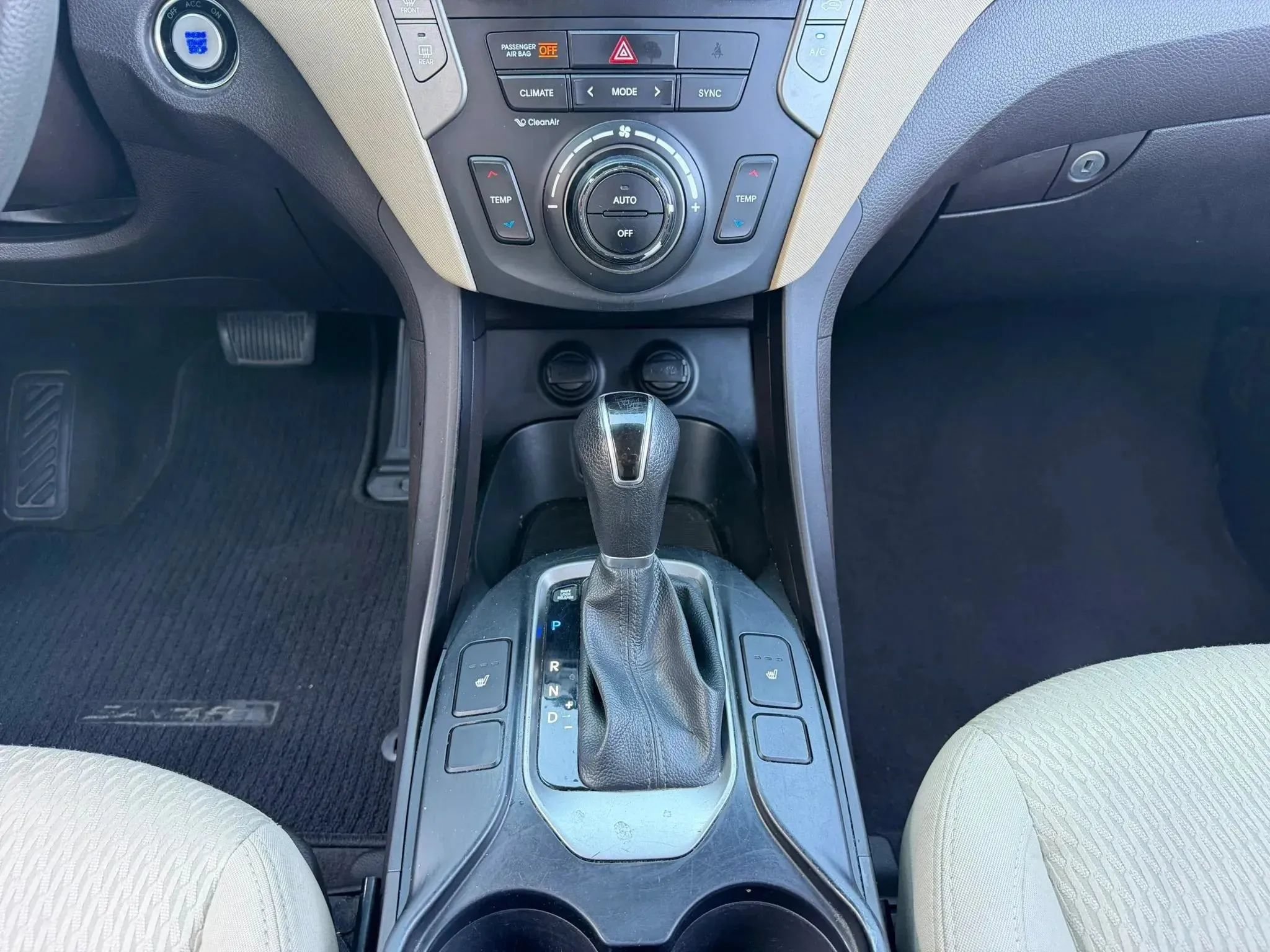 Used 2018 Hyundai Santa Fe Sport w/ 2.4L Value Package 02 FWD image 15