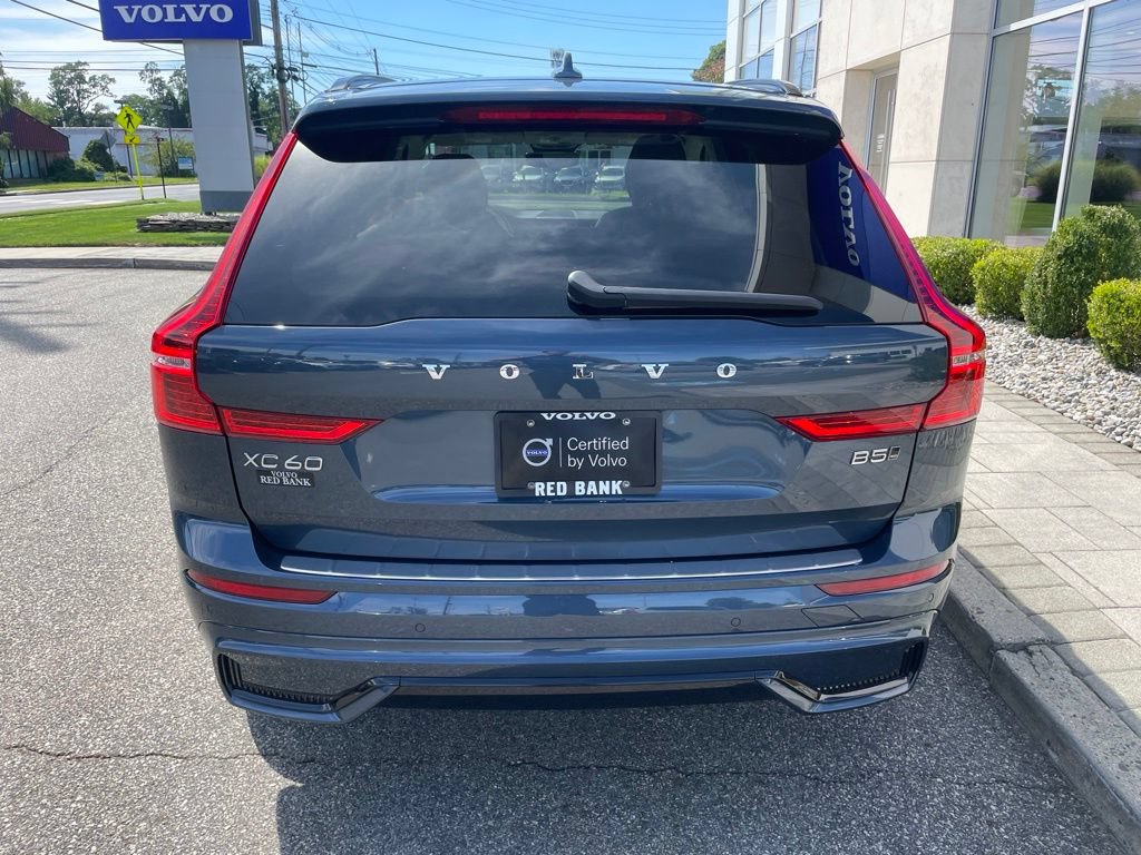 Used 2024 Volvo XC60 B5 Plus w/ Protection Package Premier AWD/4WD image 4