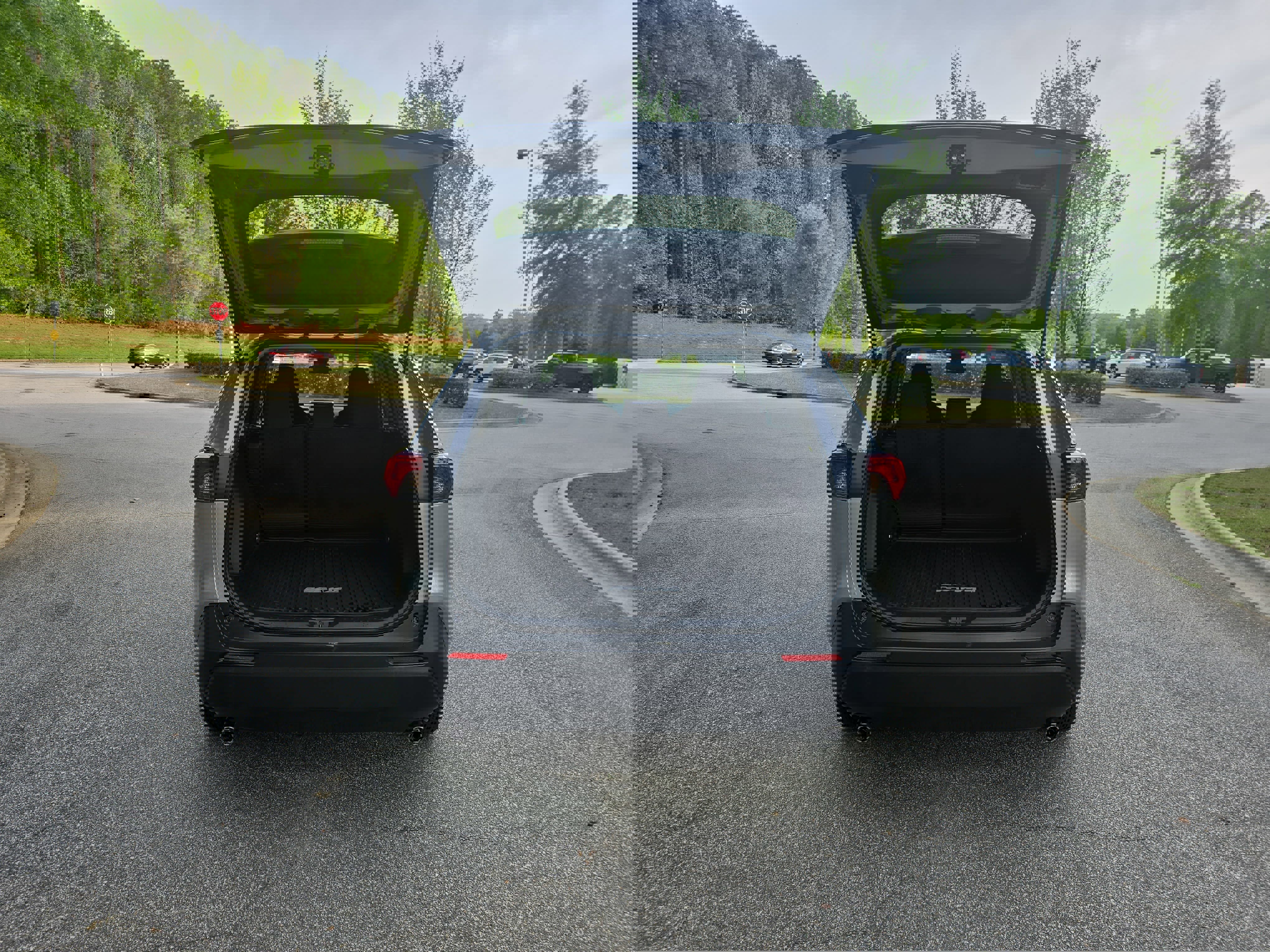 Used 2025 Toyota RAV4 LE image 12