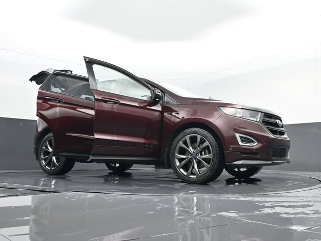 Used 2017 Ford Edge Sport w/ Equipment Group 401A AWD/4WD image 38