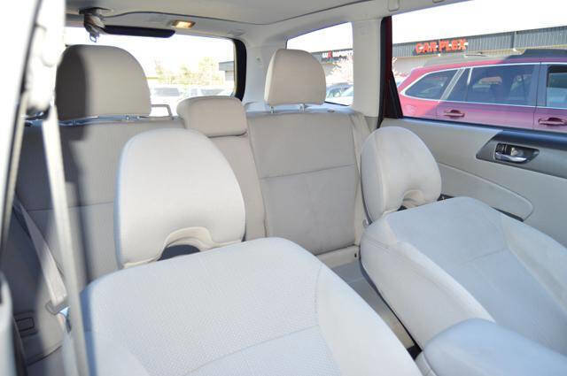 Used 2011 Subaru Forester 2.5X Premium w/ All-Weather Pkg image 45