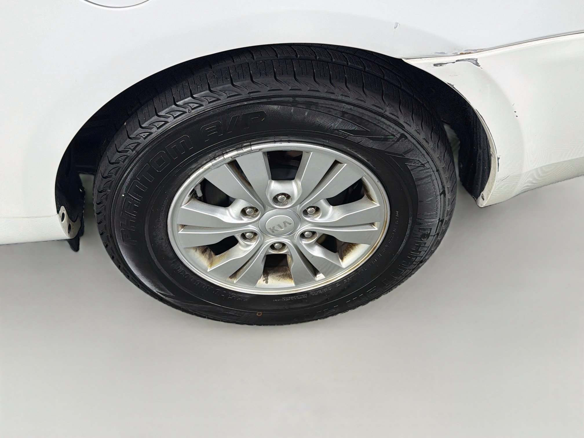 Used 2012 Kia Sedona LX w/ PWR Pkg FWD image 11