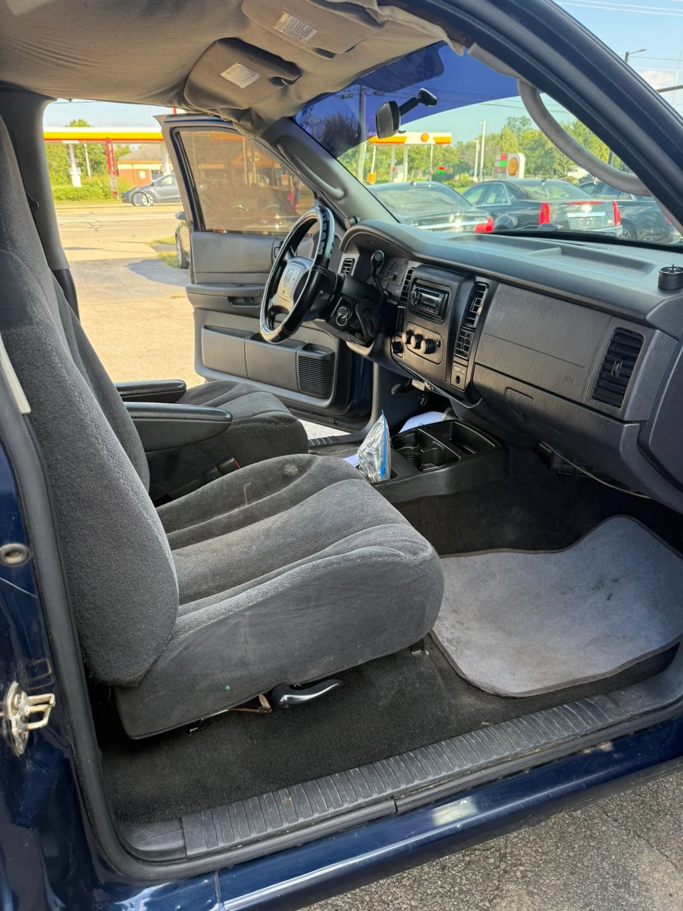Used 2004 Dodge Dakota 4x4 Club Cab w/ Tire & Handling Group image 18