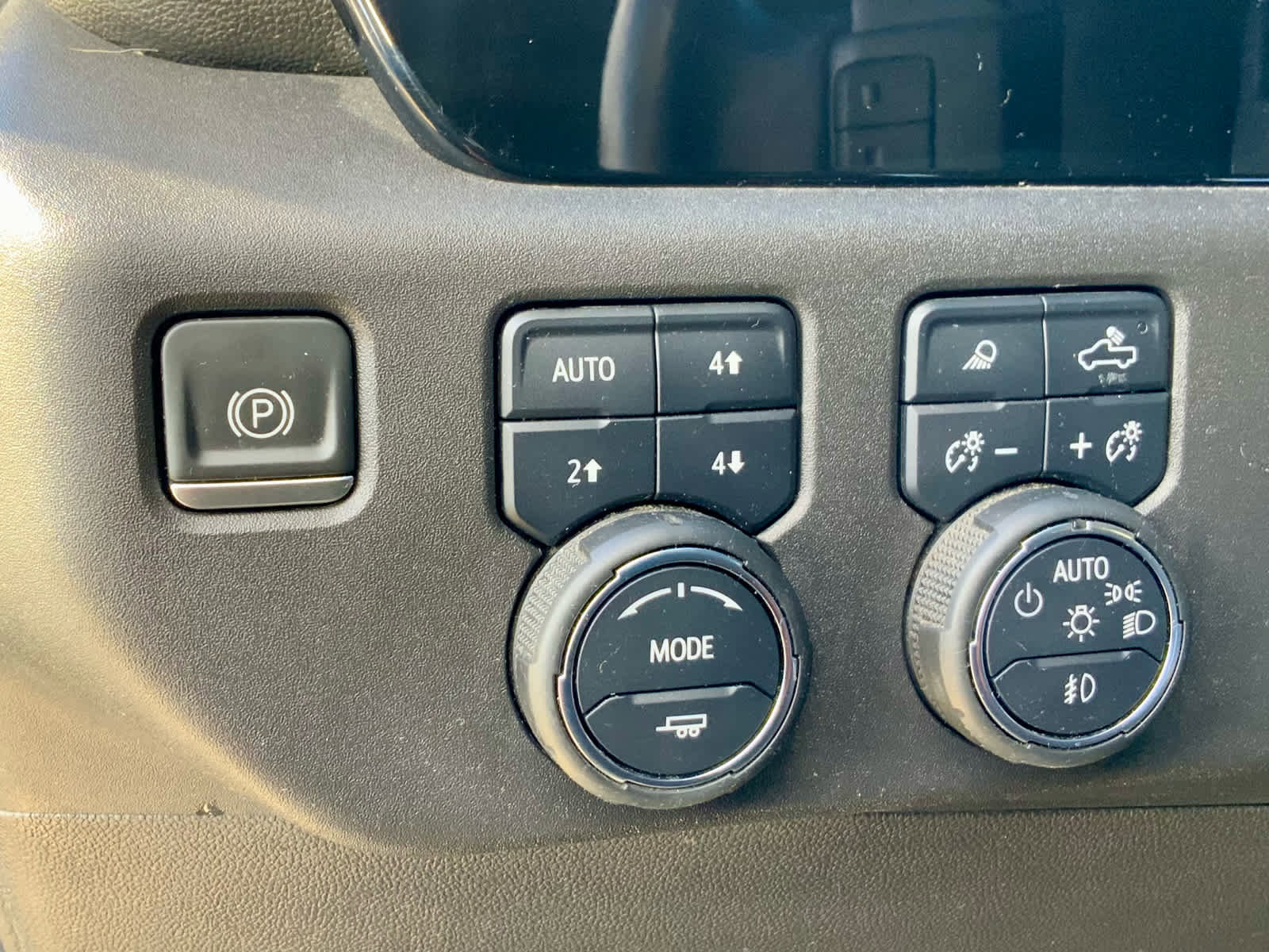 Used 2022 Chevrolet Silverado 1500 LT Trail Boss w/ LT Trail Boss Premium Package image 53