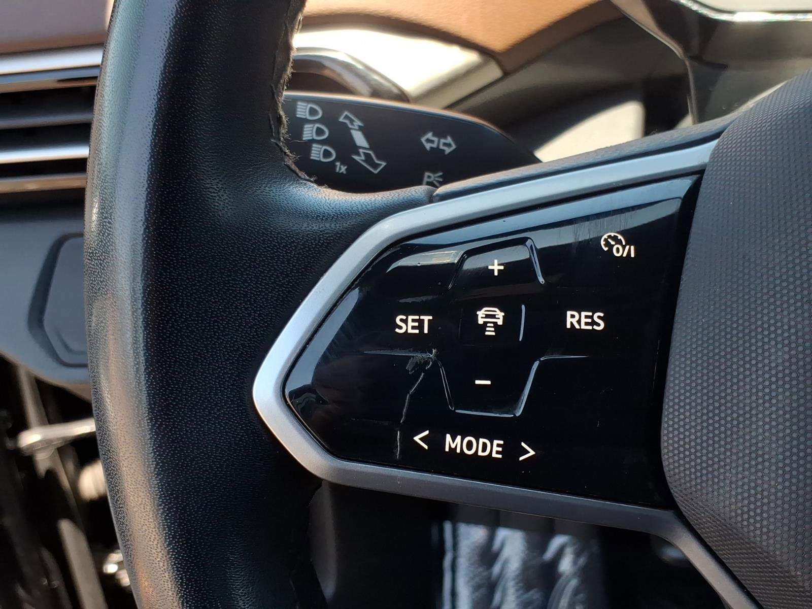 Certified 2023 Volkswagen ID.4 Pro RWD image 31