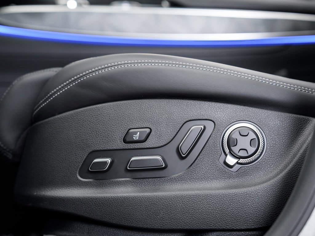 Used 2025 Genesis GV70 3.5T Sport w/ Sport Advanced Package image 10