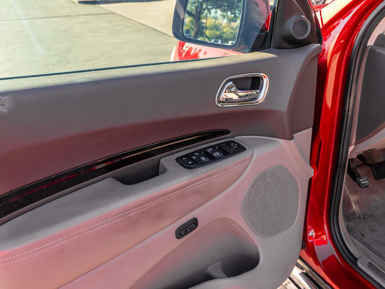 Used 2011 Dodge Durango Crew w/ Trailer Tow Group IV image 9