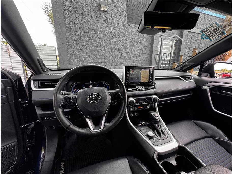 Used 2021 Toyota RAV4 XSE AWD/4WD image 2