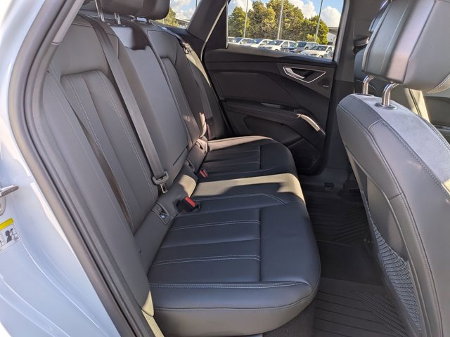 Used 2024 Audi Q4 e-tron Prestige AWD/4WD image 20
