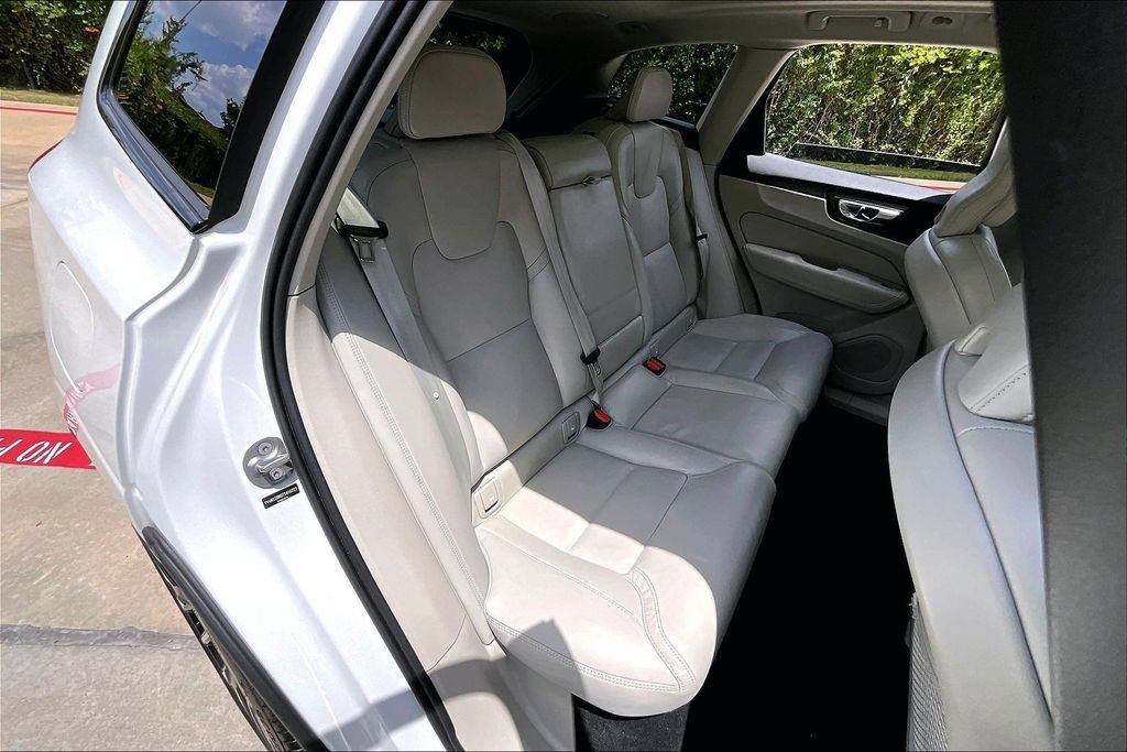 Used 2026 Volvo XC60 B5 Ultra AWD/4WD image 37