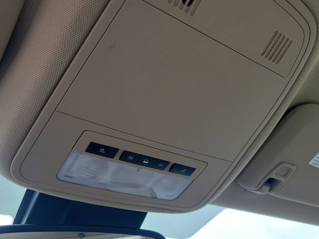 Used 2012 Buick Regal Leather image 18