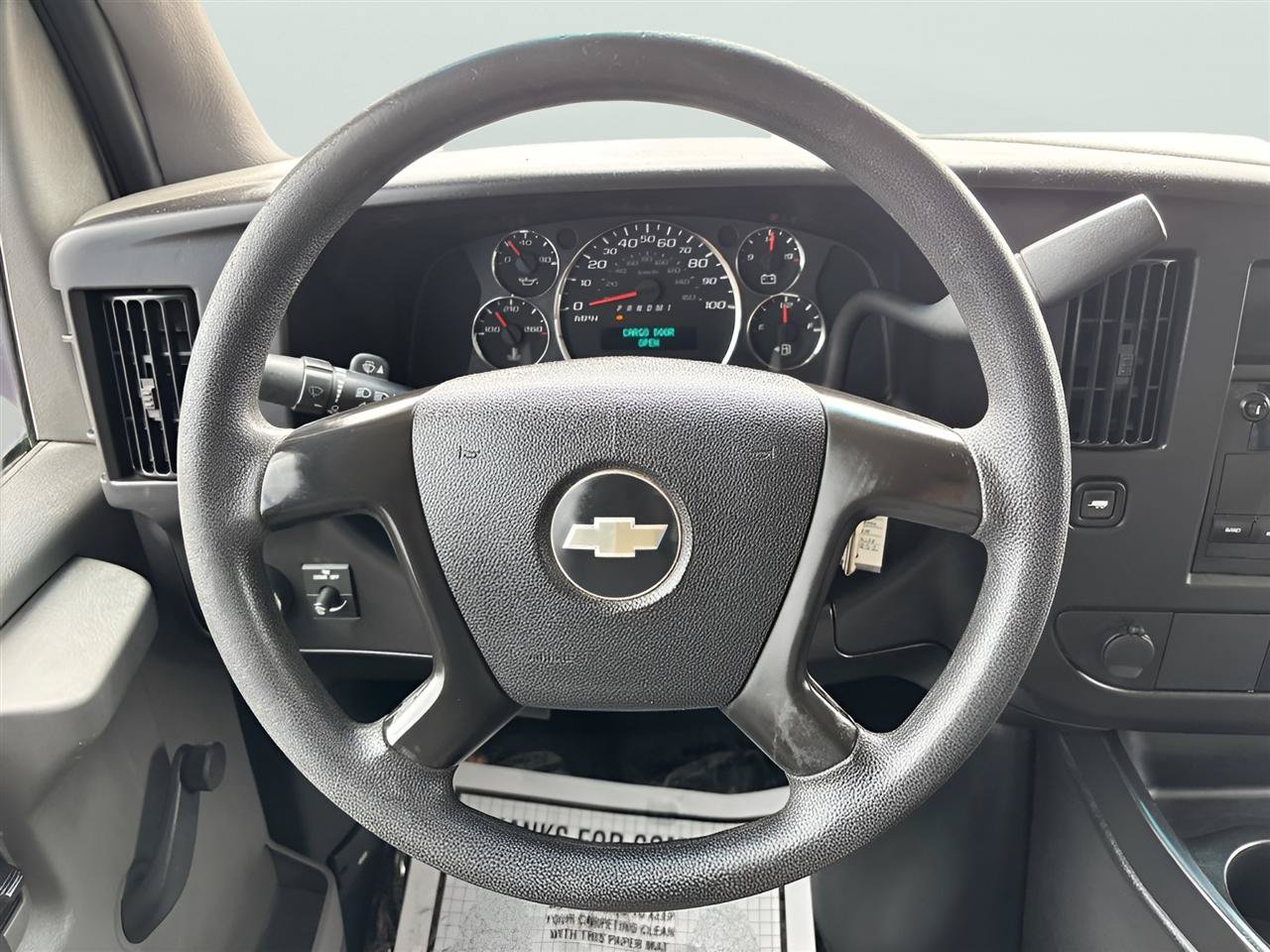 Used 2010 Chevrolet Express 2500 Extended RWD image 18