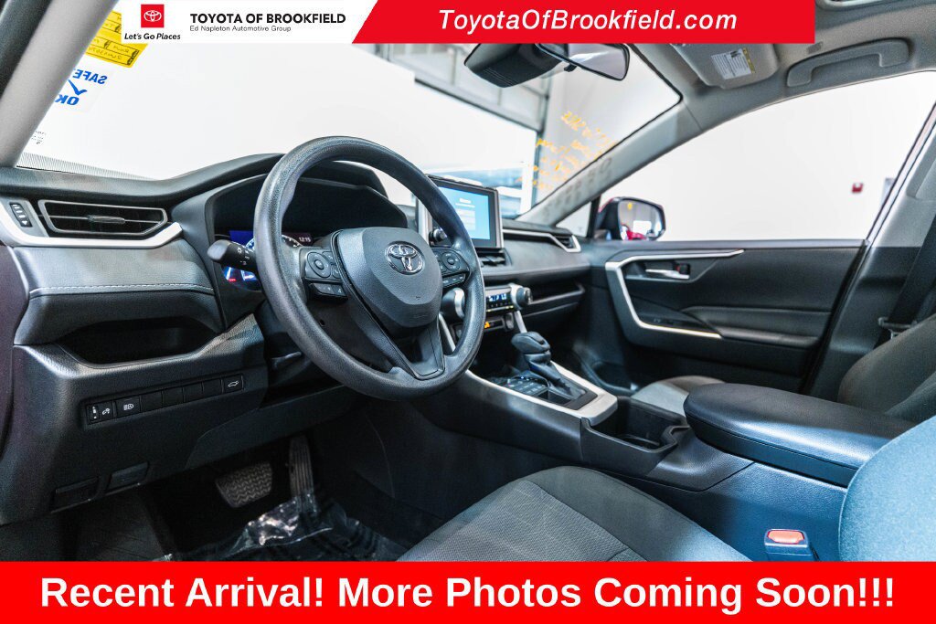 Certified 2024 Toyota RAV4 XLE w/ Convenience Package AWD/4WD image 4