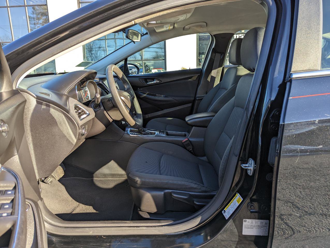 Used 2016 Chevrolet Cruze LT image 12