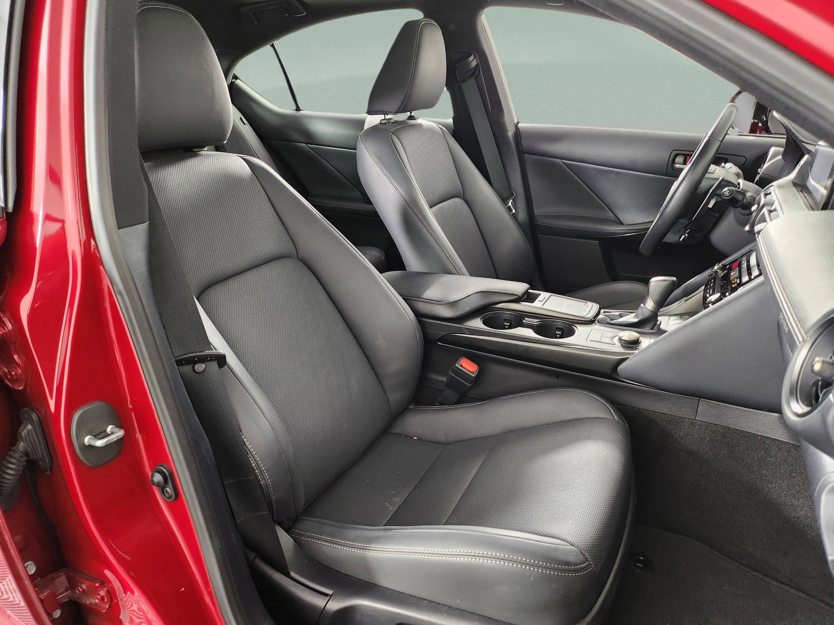 Certified 2023 Lexus IS 300 w/ Comfort Package image 35