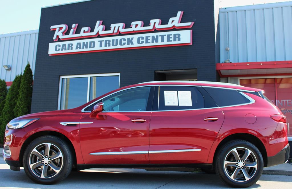 Used 2021 Buick Enclave Essence w/ Sport Touring Edition AWD/4WD image 3