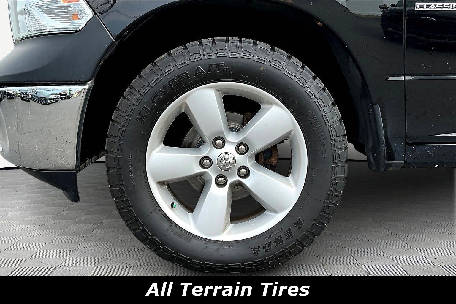 Used 2019 RAM 1500 Classic SLT image 31