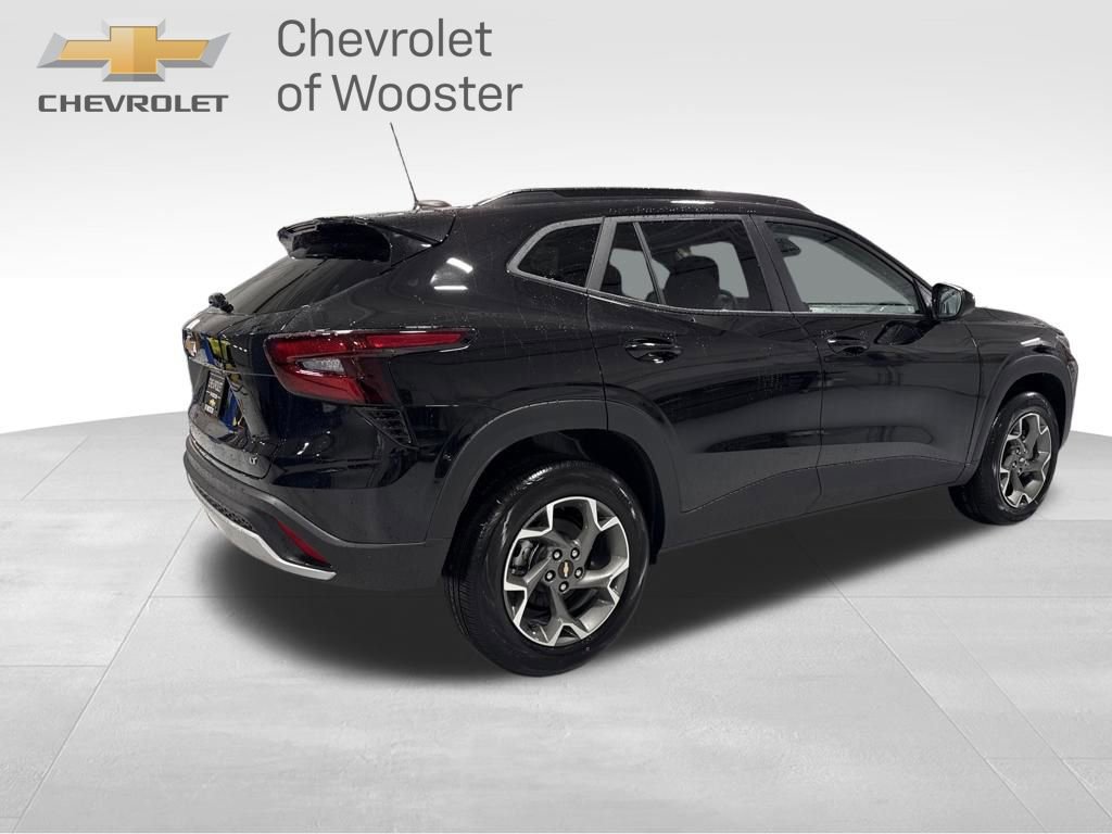 New 2026 Chevrolet Trax LT w/ LPO, Blackout Package image 5