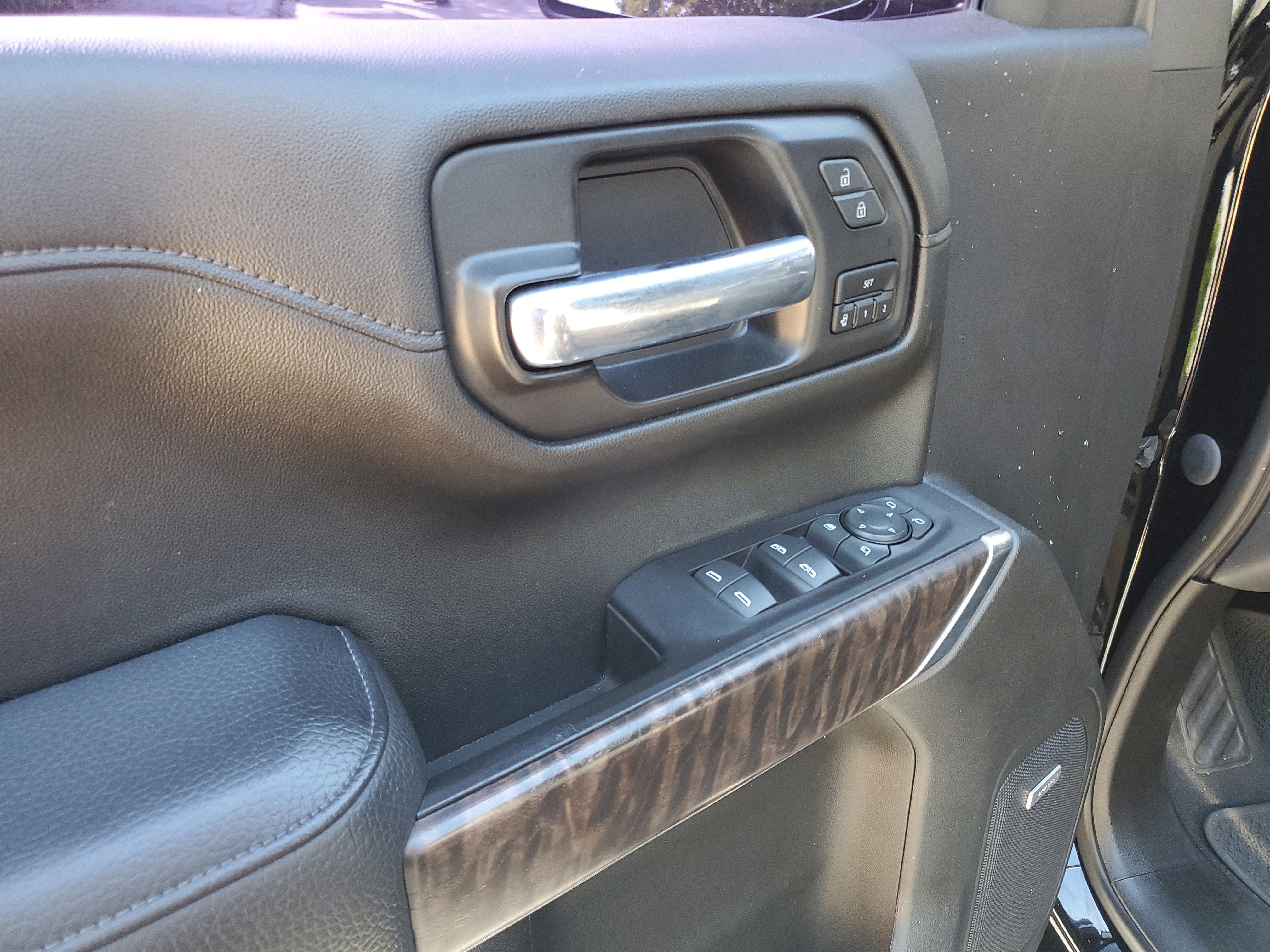 Used 2021 GMC Sierra 1500 Denali w/ Denali Ultimate Package image 9