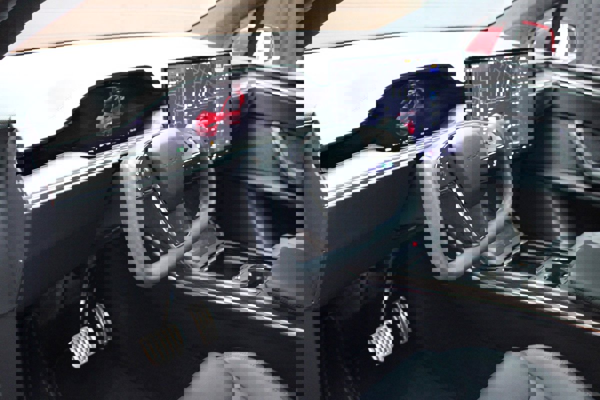 Used 2023 Tesla Model X 6 Seater AWD image 19