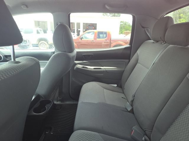 Used 2014 Toyota Tacoma PreRunner w/ SR5 Package RWD image 8