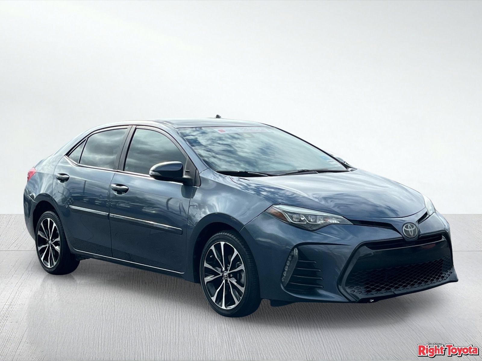 Certified 2018 Toyota Corolla SE FWD image 9