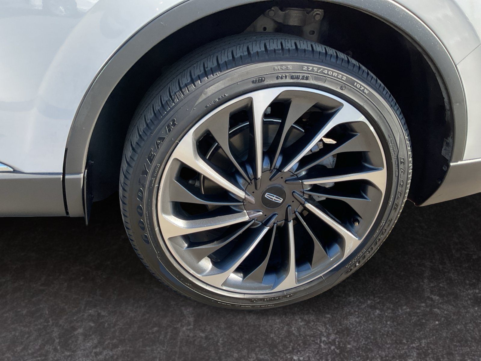Used 2023 Lincoln Aviator Reserve w/ Equipment Group 201A AWD/4WD image 9