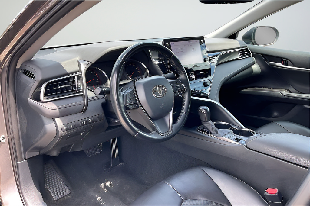 Used 2023 Toyota Camry XSE FWD image 14
