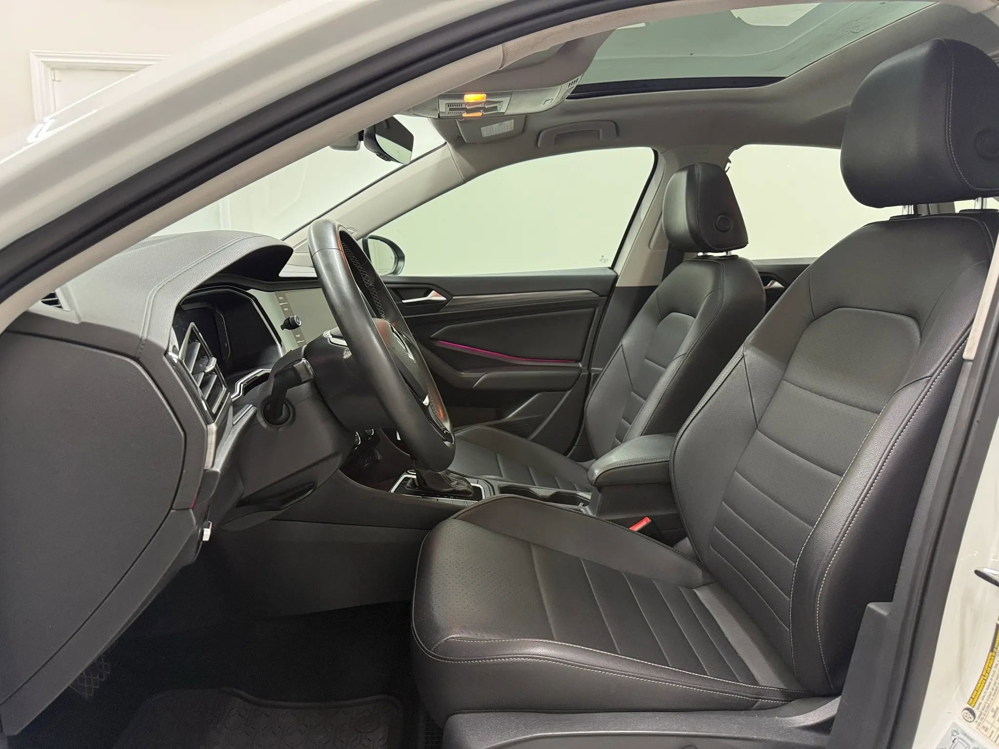 Used 2021 Volkswagen Jetta SEL image 12