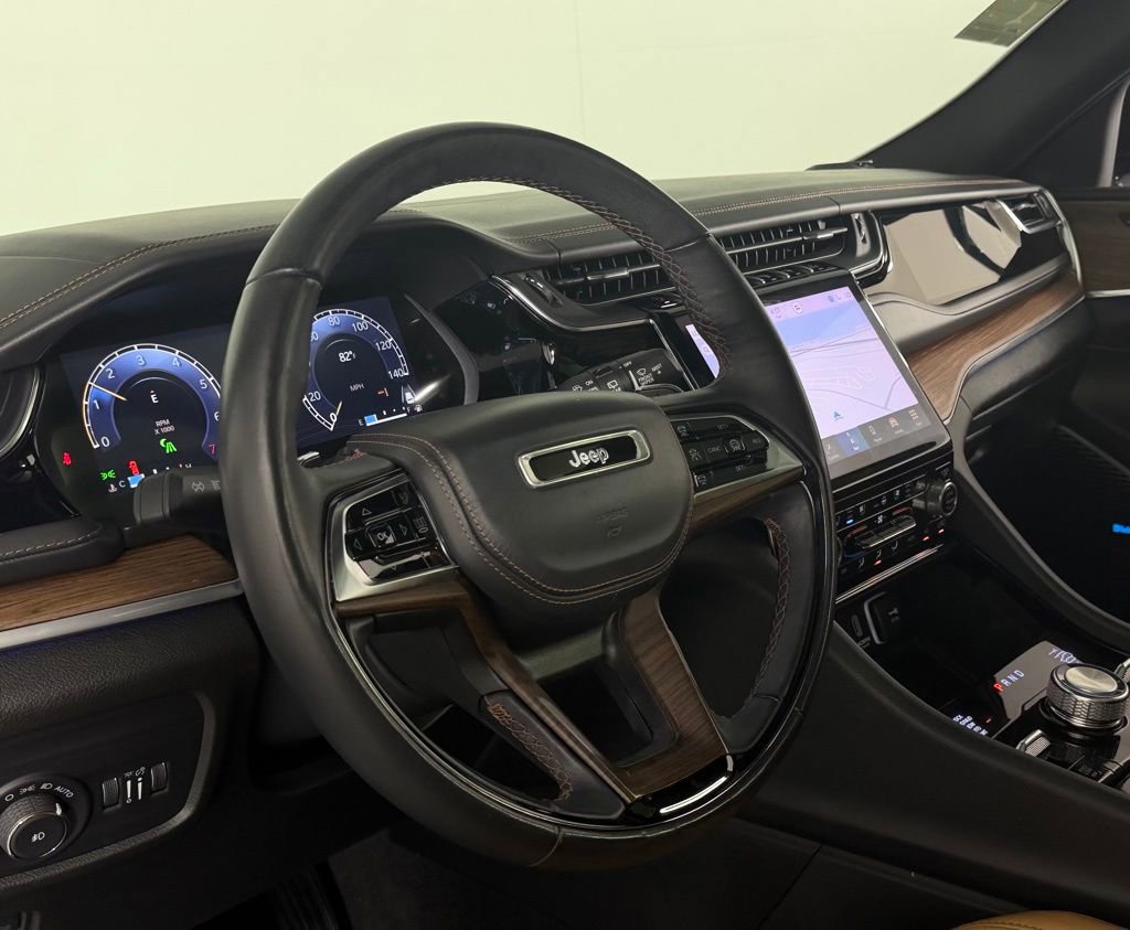 Certified 2022 Jeep Grand Cherokee Summit w/ Adv Protech Group IV image 22