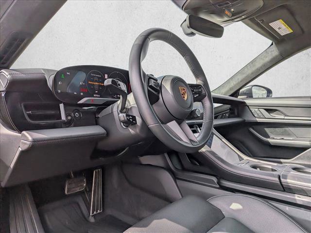 Used 2023 Porsche Taycan GTS image 10