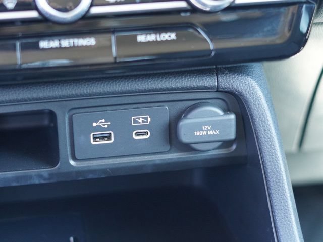 Used 2023 Honda Pilot Touring image 27