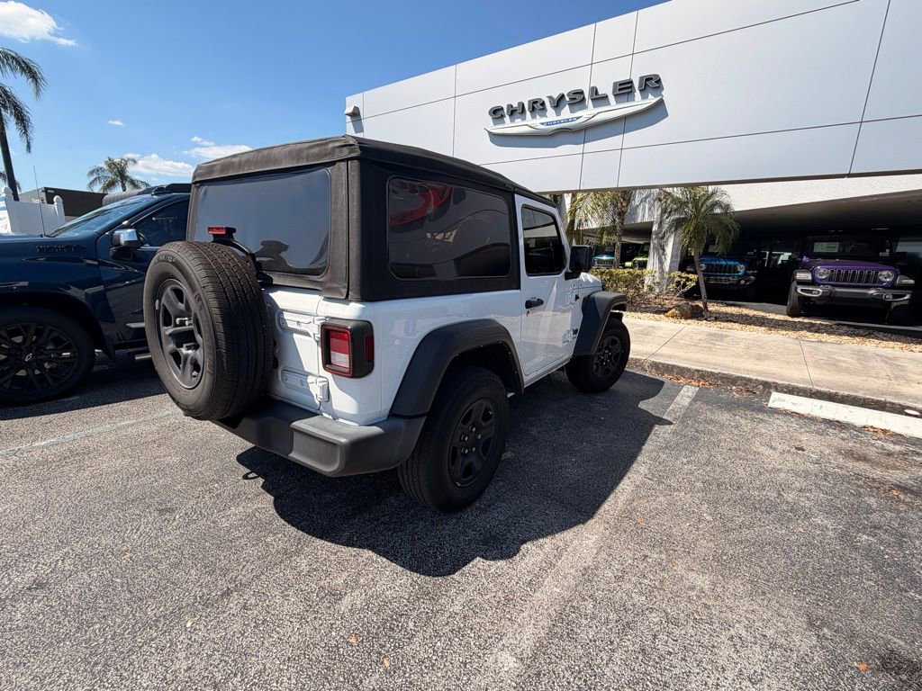 Used 2022 Jeep Wrangler Sport image 6