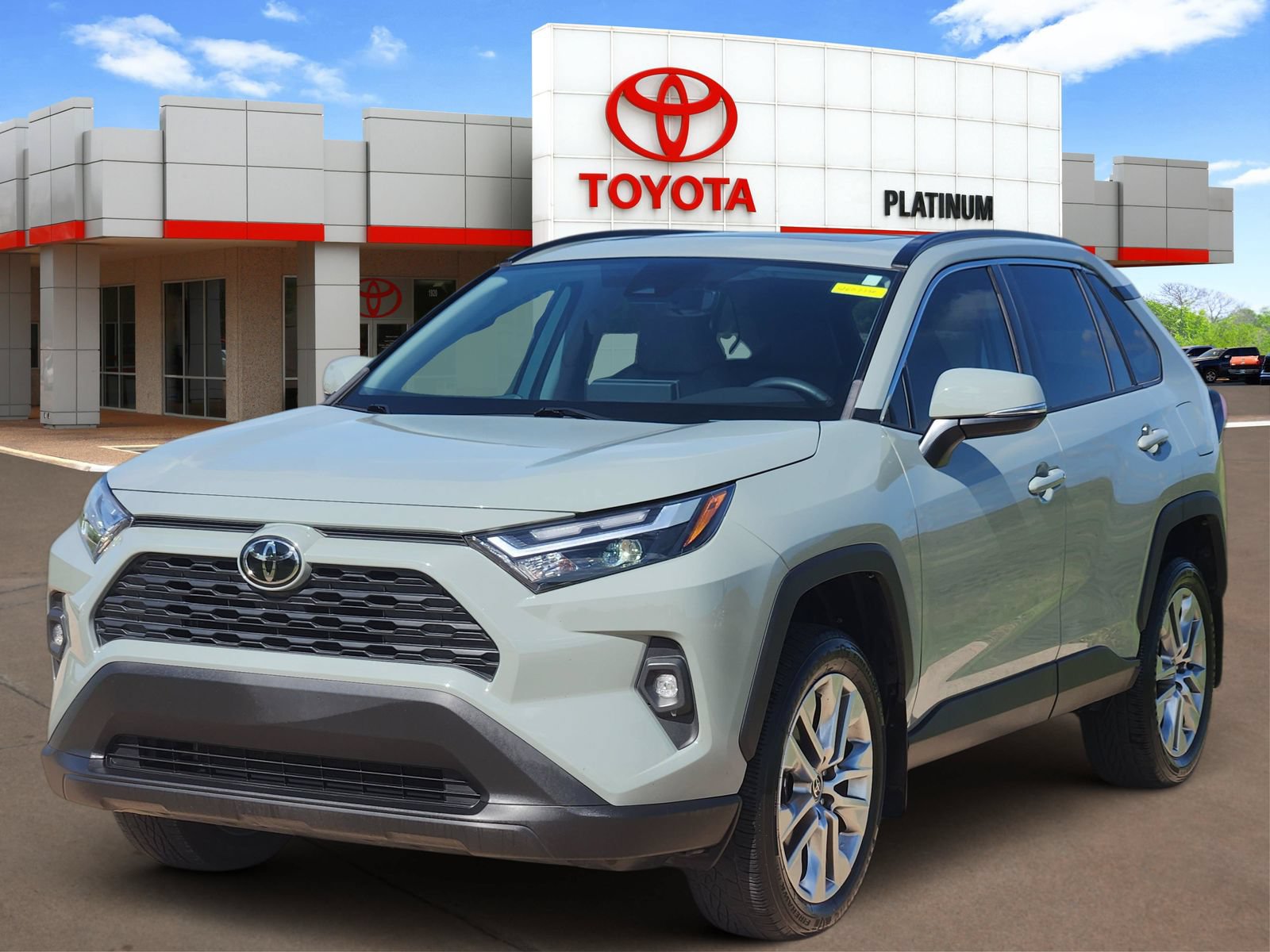 Used 2023 Toyota RAV4 XLE Premium FWD image 2