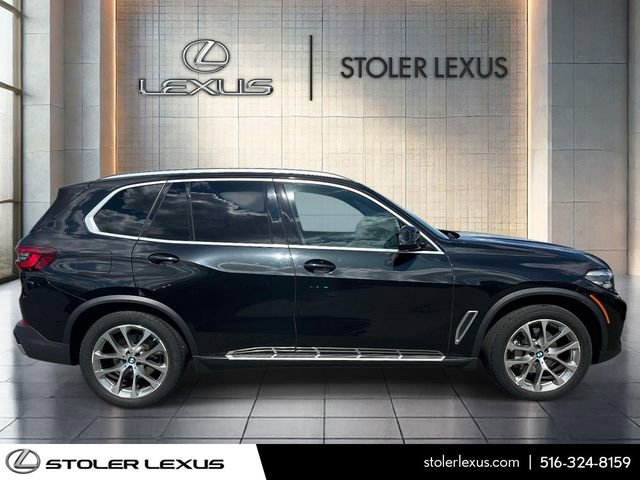 Used 2023 BMW X5 xDrive40i AWD/4WD image 2