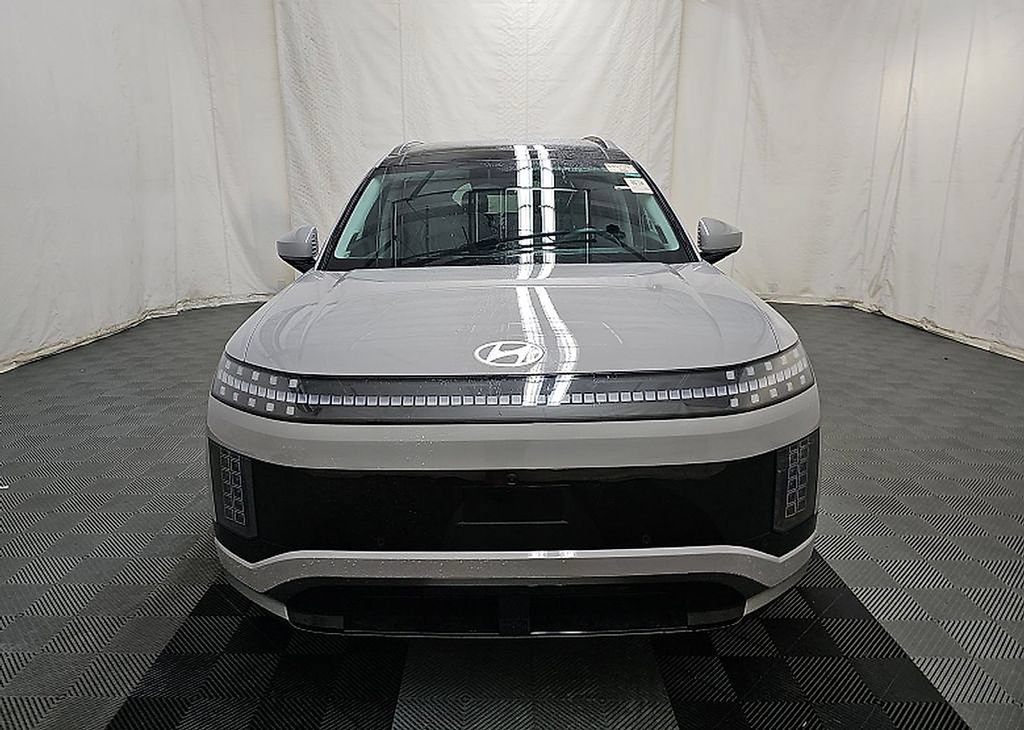 Used 2026 Hyundai Ioniq 9 Calligraphy AWD/4WD image 5