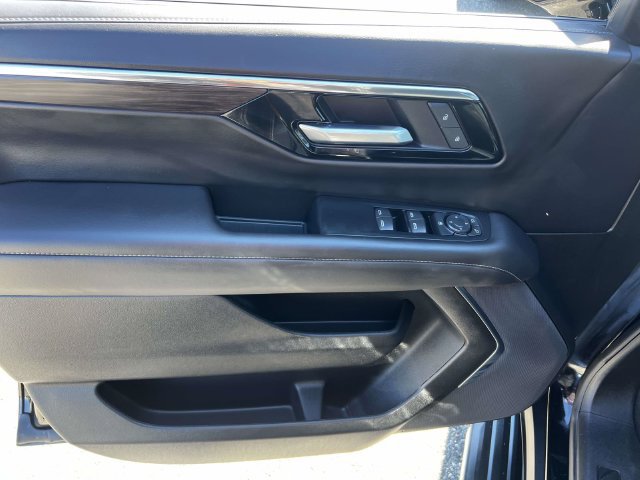 Used 2025 Chevrolet Tahoe LS w/ LPO, Dark Essentials Package AWD/4WD image 19