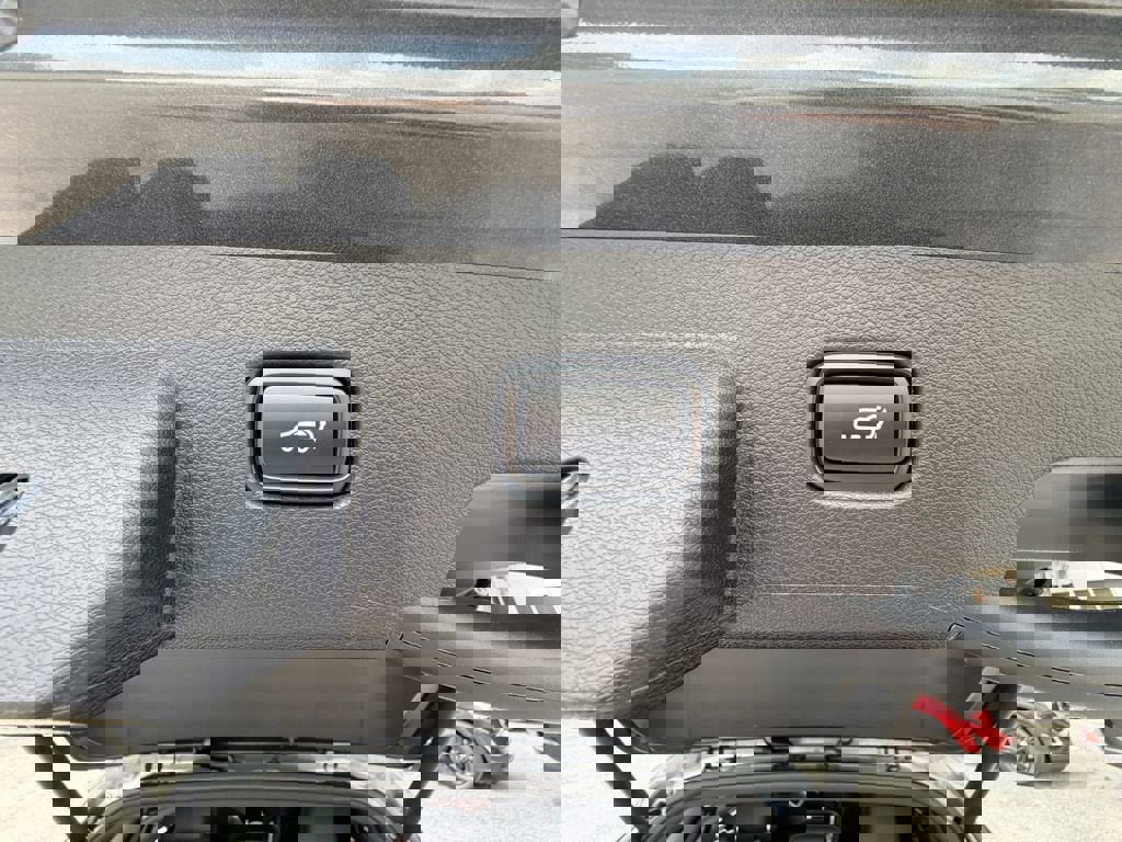 Certified 2026 Kia Sportage SX image 13