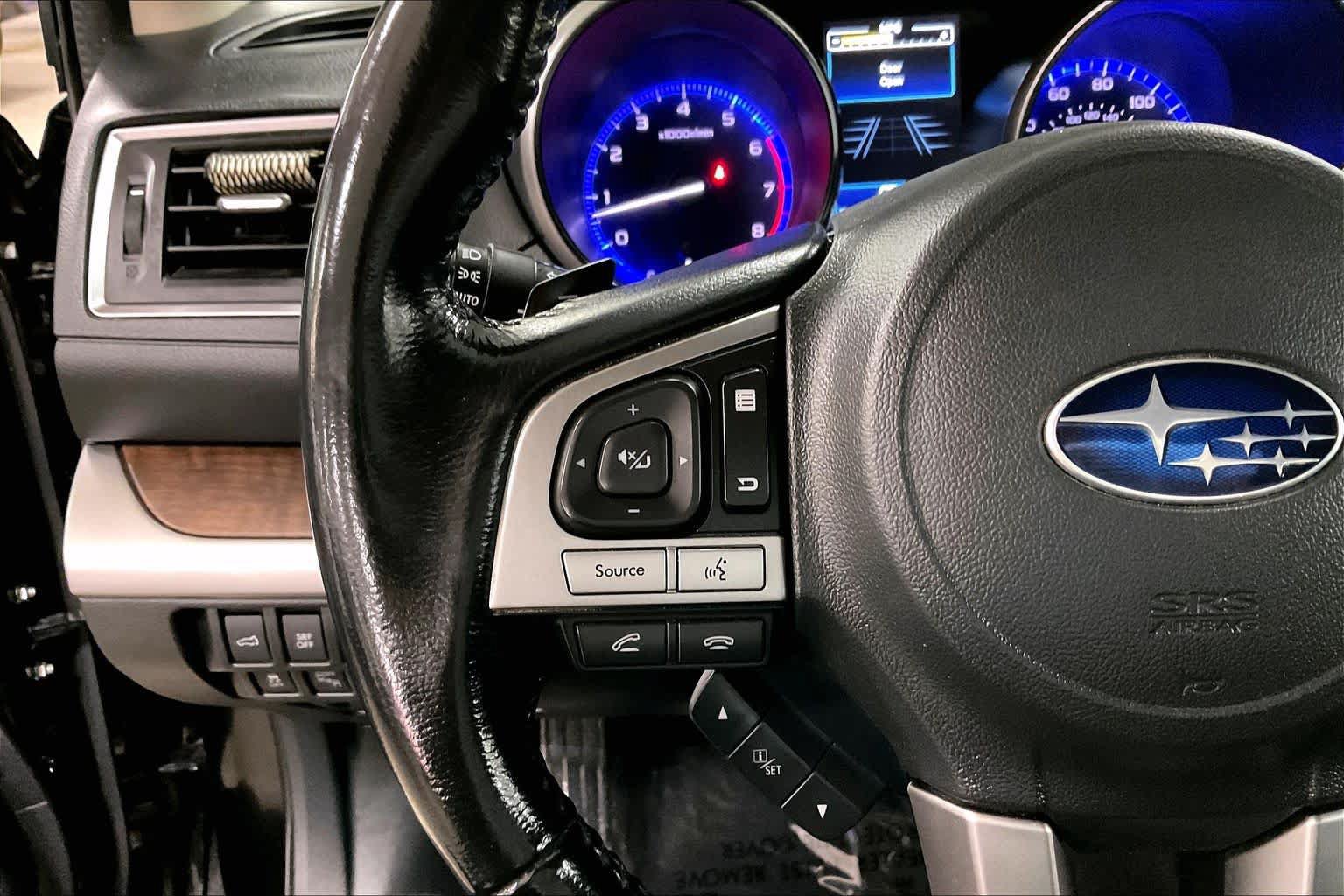 Used 2016 Subaru Outback 2.5i Limited AWD/4WD image 24