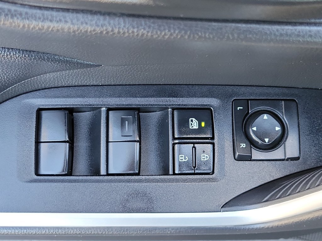 Used 2024 Toyota RAV4 LE FWD image 22