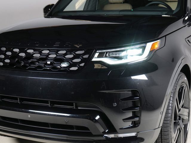 Certified 2025 Land Rover Discovery Dynamic SE AWD/4WD image 28