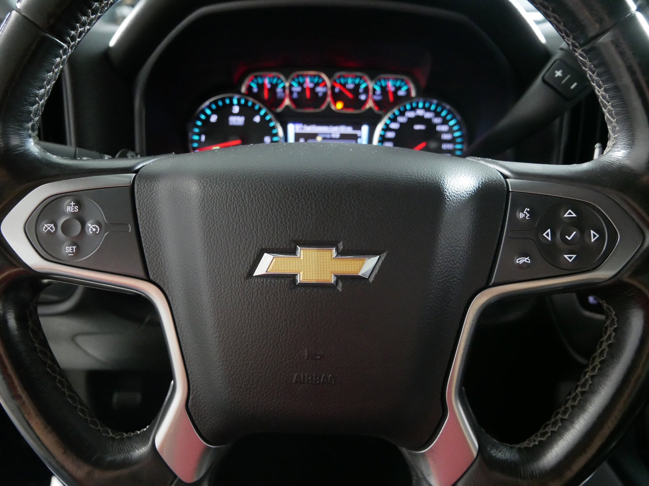 Used 2016 Chevrolet Silverado 2500 LT w/ Midnight Edition AWD/4WD image 25