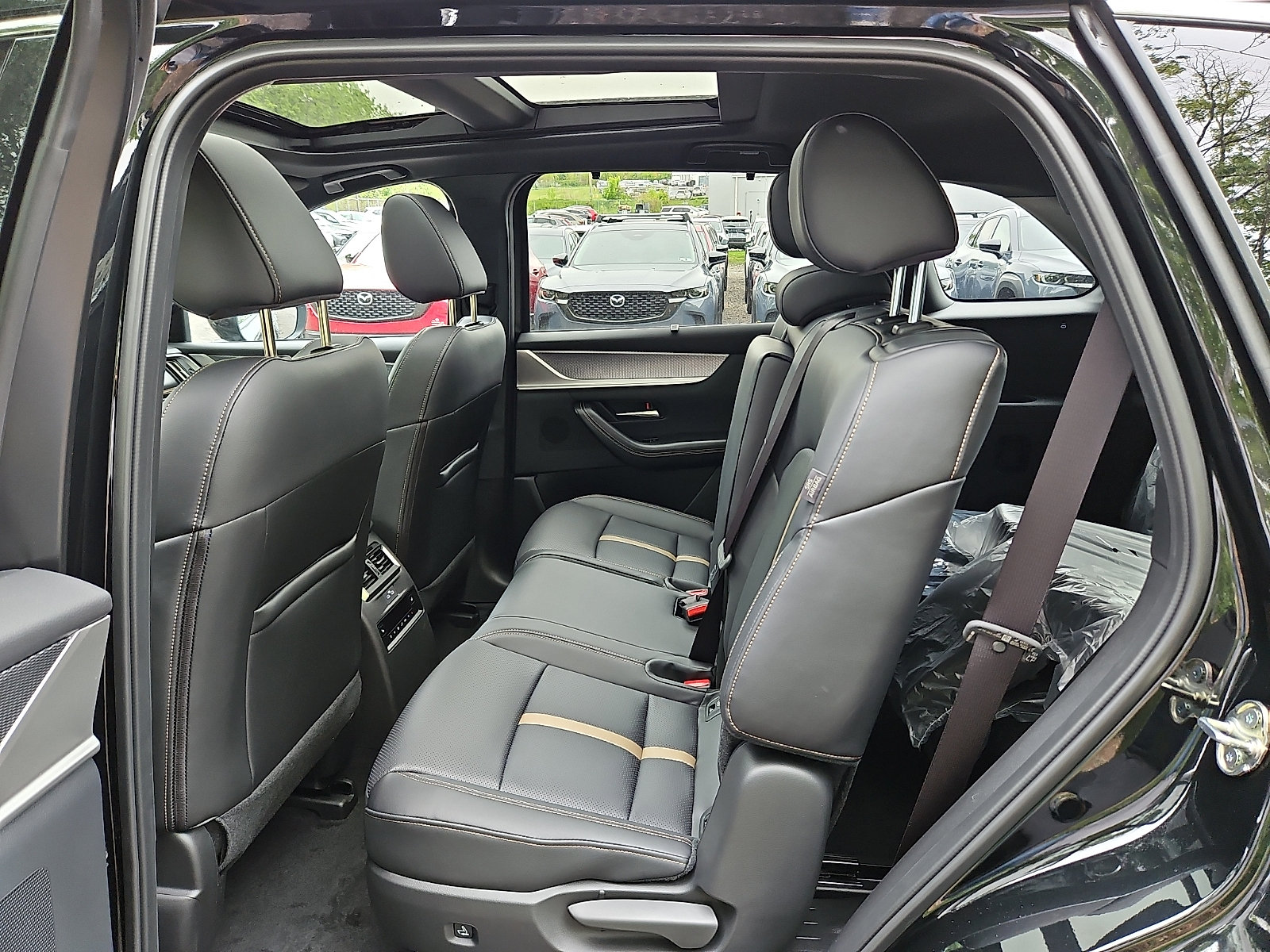 New 2026 MAZDA CX-90 Plug-In Hybrid w/ Premium Plus AWD/4WD image 8
