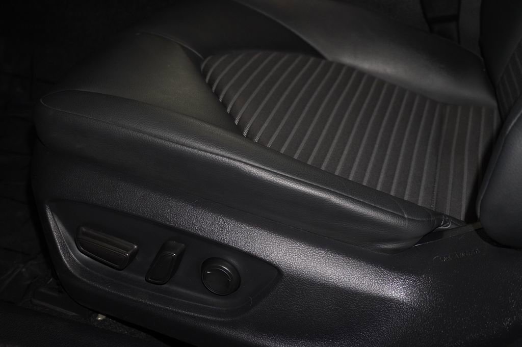 Certified 2023 Toyota Camry SE w/ Convenience Package image 12