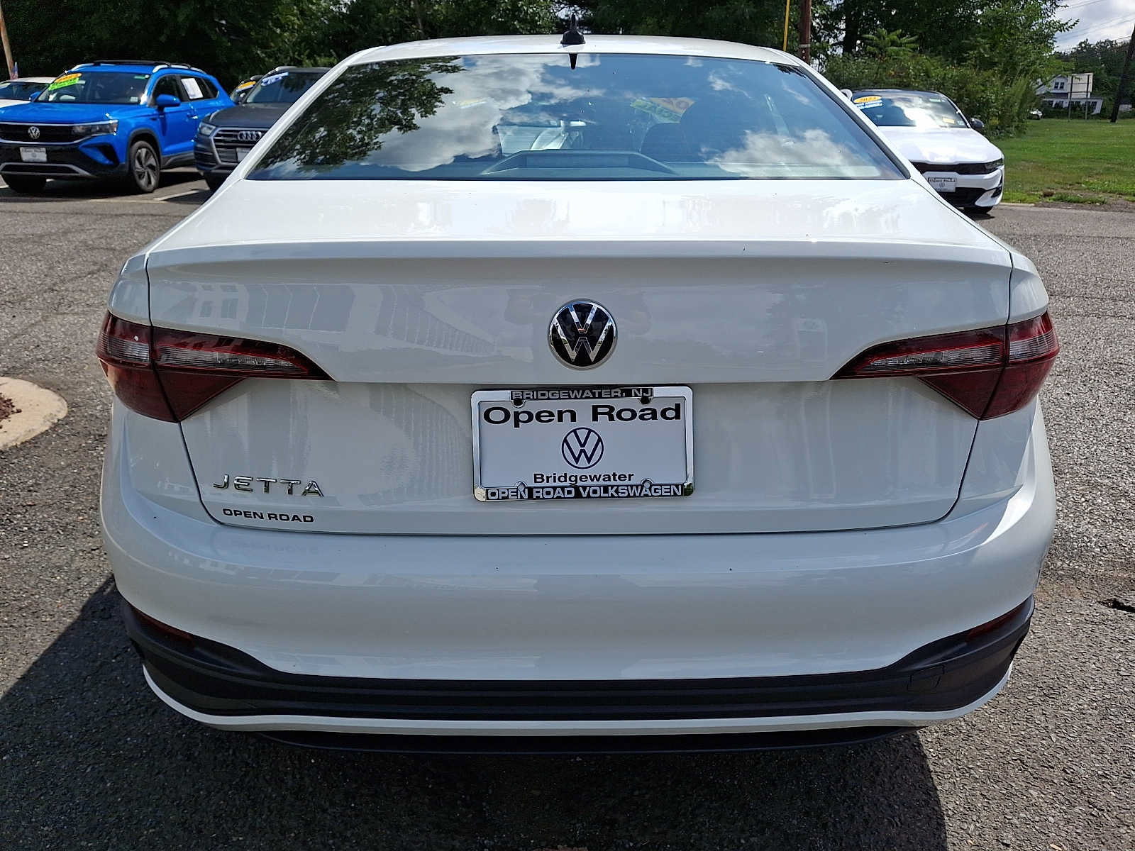 Certified 2024 Volkswagen Jetta Sport FWD image 5