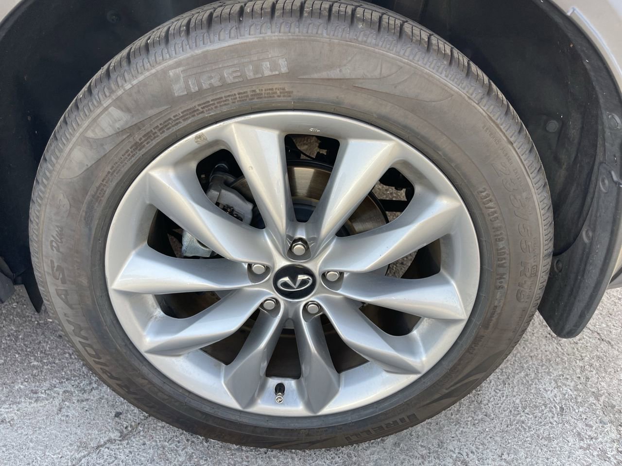 Used 2021 INFINITI QX50 Essential w/ Convenience Package image 5