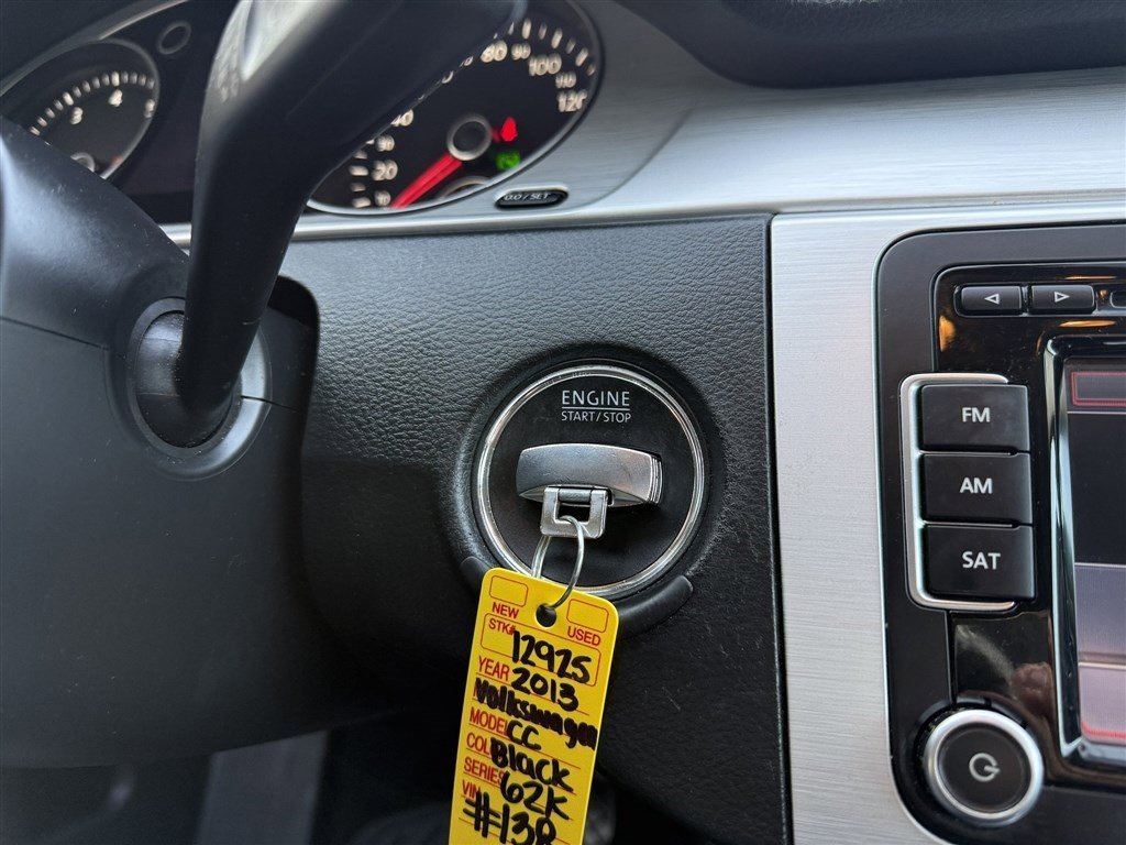 Used 2013 Volkswagen CC Sport image 28